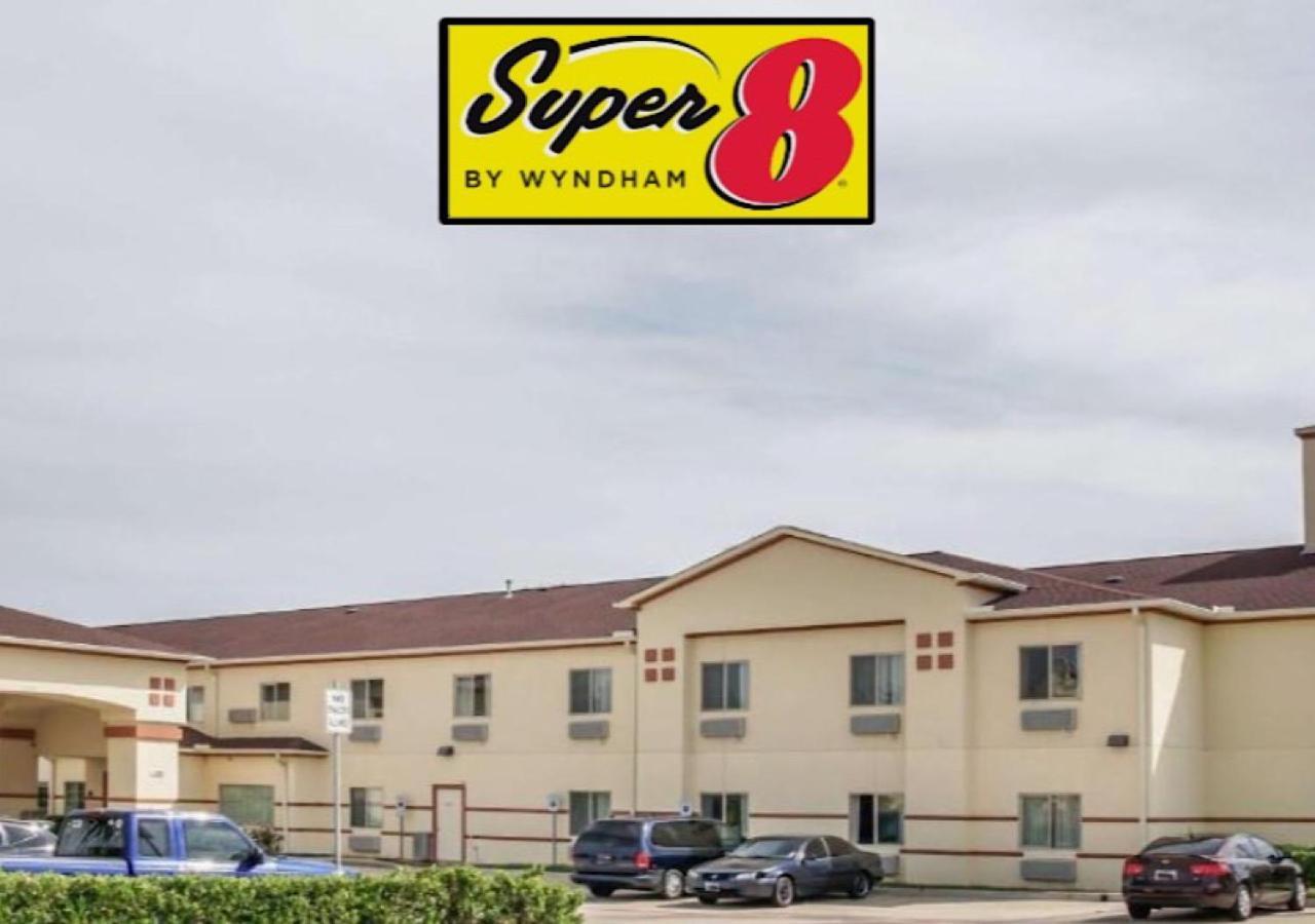 Super 8 By Wyndham Brenham Tx Hotel Ngoại thất bức ảnh