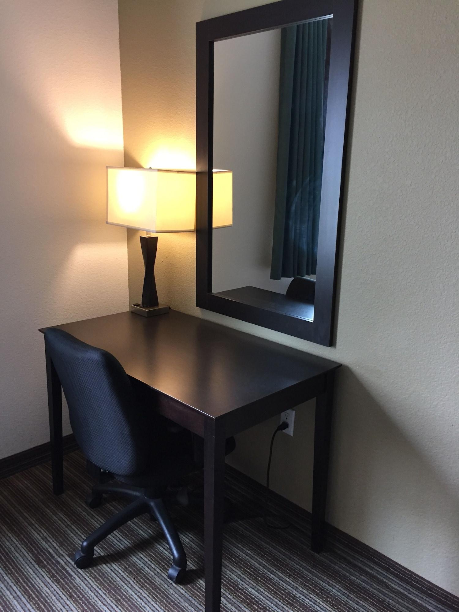 Super 8 By Wyndham Brenham Tx Hotel Ngoại thất bức ảnh