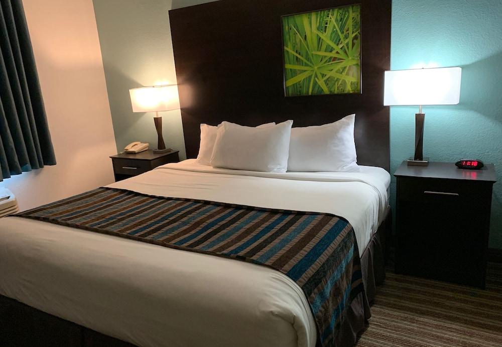 Super 8 By Wyndham Brenham Tx Hotel Ngoại thất bức ảnh