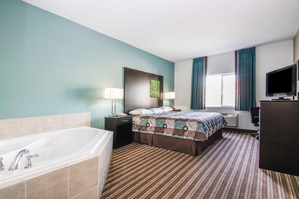 Super 8 By Wyndham Brenham Tx Hotel Ngoại thất bức ảnh